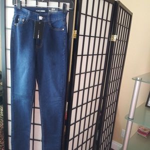 Fashion Nova Skinny Jeans  Size 3/4 Dark Blue